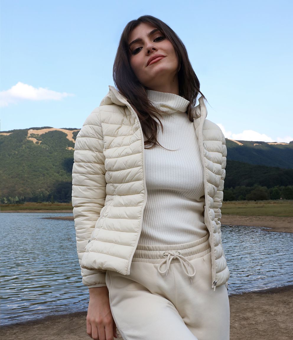 piumino-leggero-donna-734qqp-1.jpg